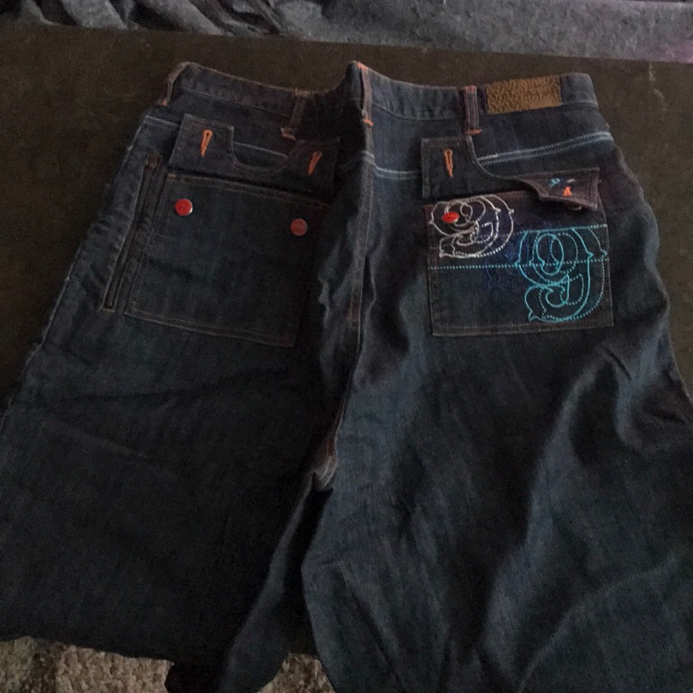 Gino Grewn Global shorts